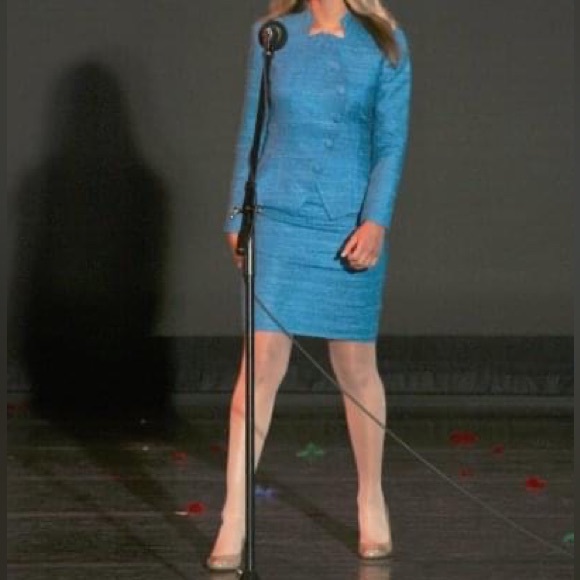 Blue skirt suit | Size 4 - Picture 11 of 11